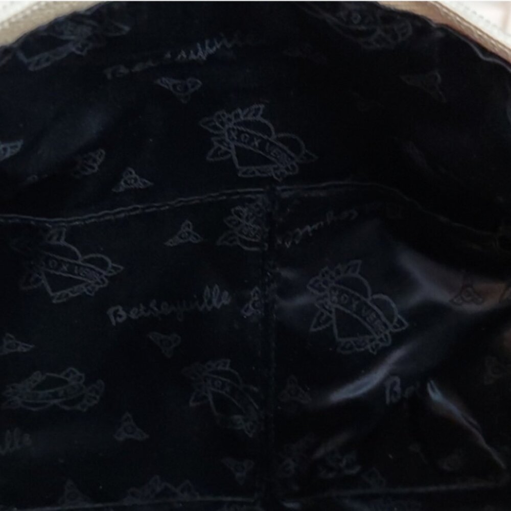 NWT  Betsey Johnson BETSEYVILLE CALL ME PHONE BARREL SATCHEL - Picture 9 of 11